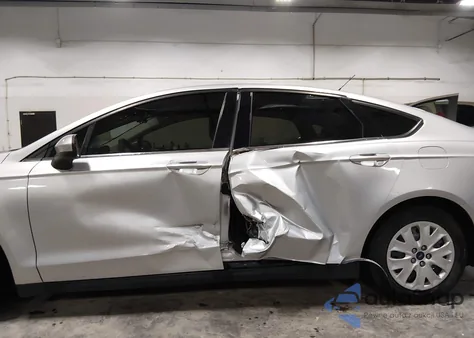 2014 Ford Fusion S z USA, uszkodzony, nr VIN 3FA6P0G77ER355785